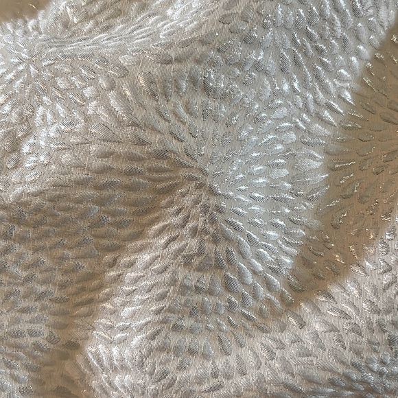 American Princess girls sleeveless dress with pearl detail and tie in the back. - Picture 7 of 8